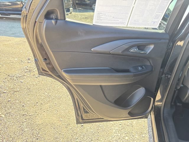 Used 2023 Chevrolet TrailBlazer RS FWD image 19