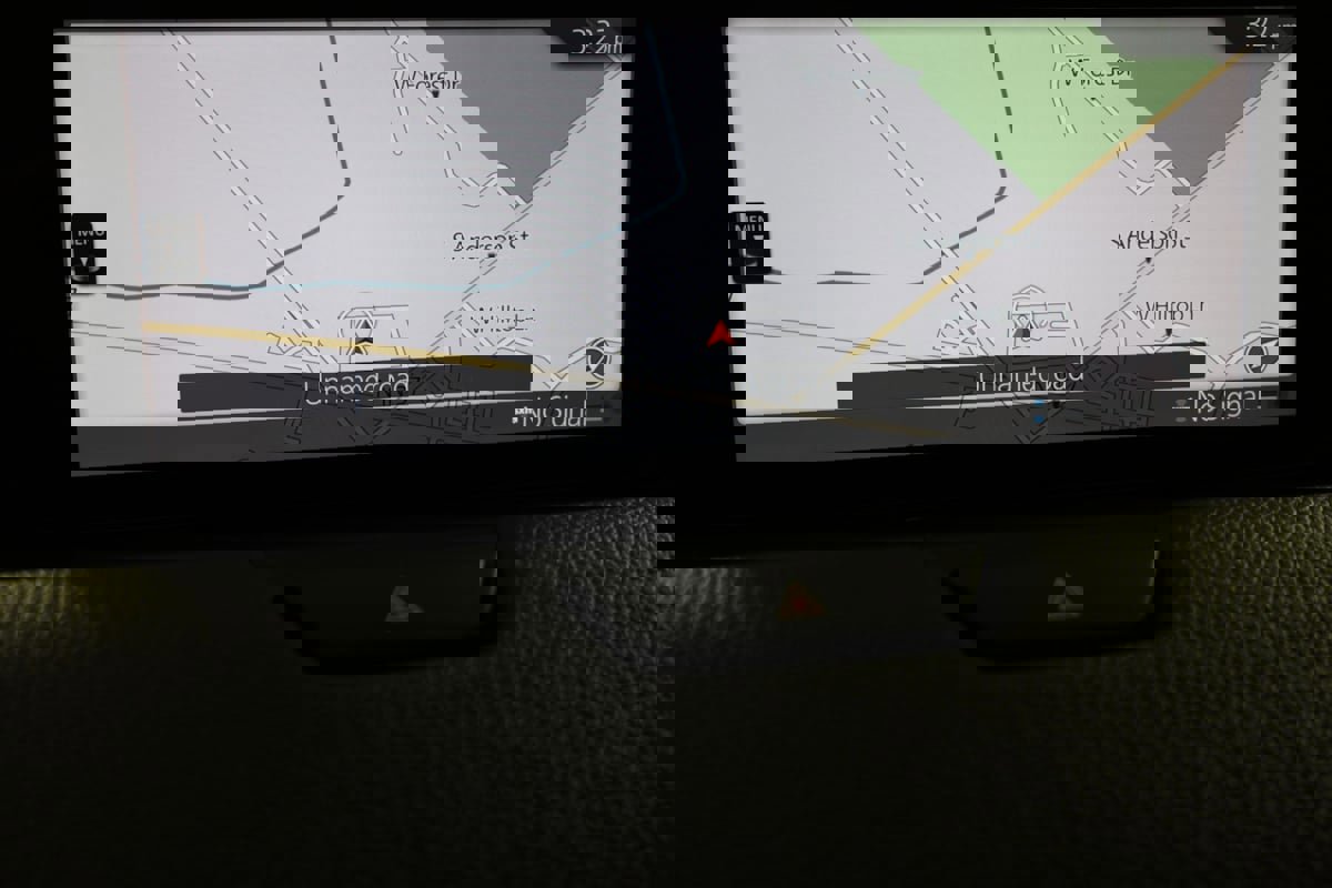 Used 2024 MAZDA CX-90 Plug-In Hybrid w/ Premium Pkg image 8