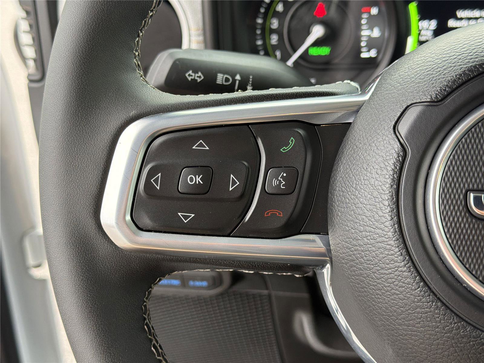 Used 2025 Jeep Wrangler Sahara w/ Safety Group image 26