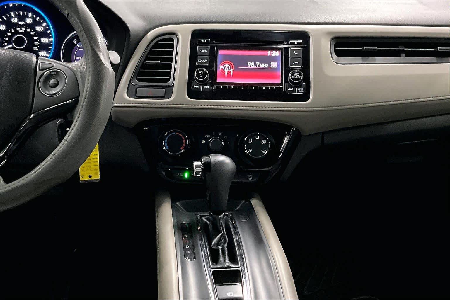 Used 2017 Honda HR-V LX image 33