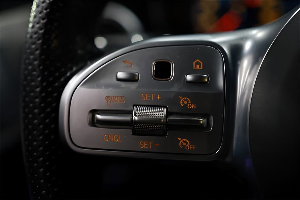 Used 2021 Mercedes-Benz C 300 C 300 image 33