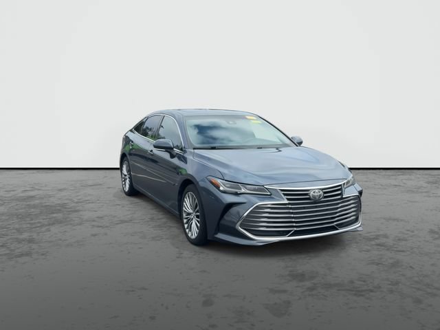 Used 2019 Toyota Avalon Limited w/ Carpet Mat Package image 3