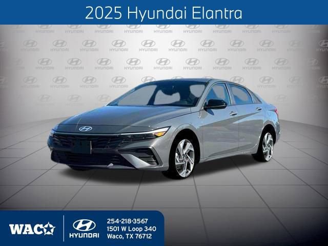 Used 2025 Hyundai Elantra Sport image 1