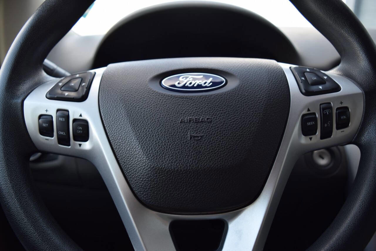Used 2013 Ford Edge SE image 25