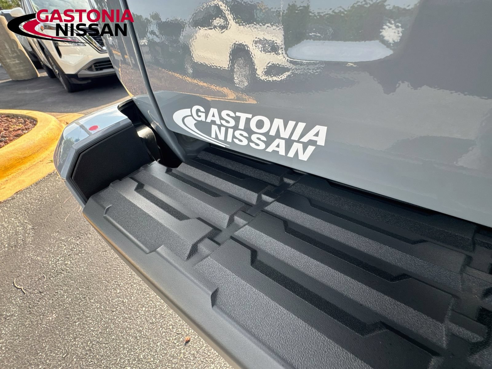 Used 2025 Nissan Frontier Pro-X RWD image 41