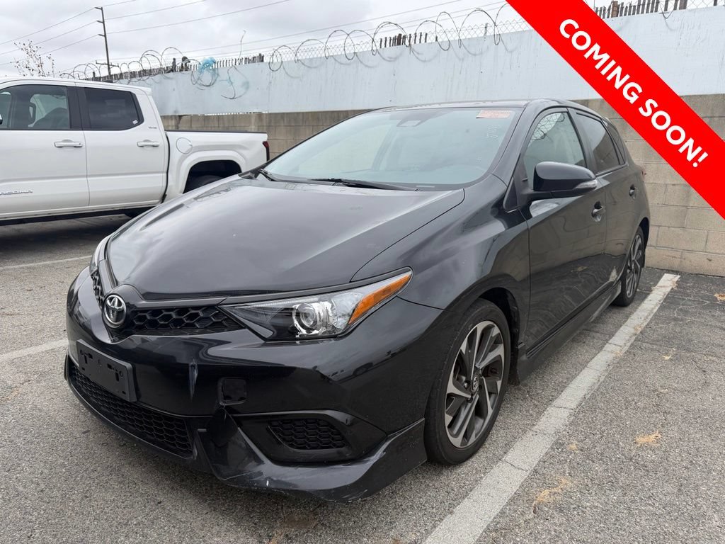 Certified 2018 Toyota Corolla iM w/ Carpet Mat Package (TMS) FWD image 2