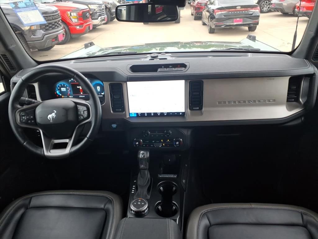 Used 2025 Ford Bronco Outer Banks image 14
