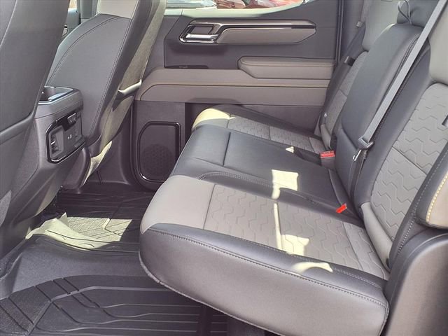 New 2026 Chevrolet Silverado 1500 ZR2 image 10