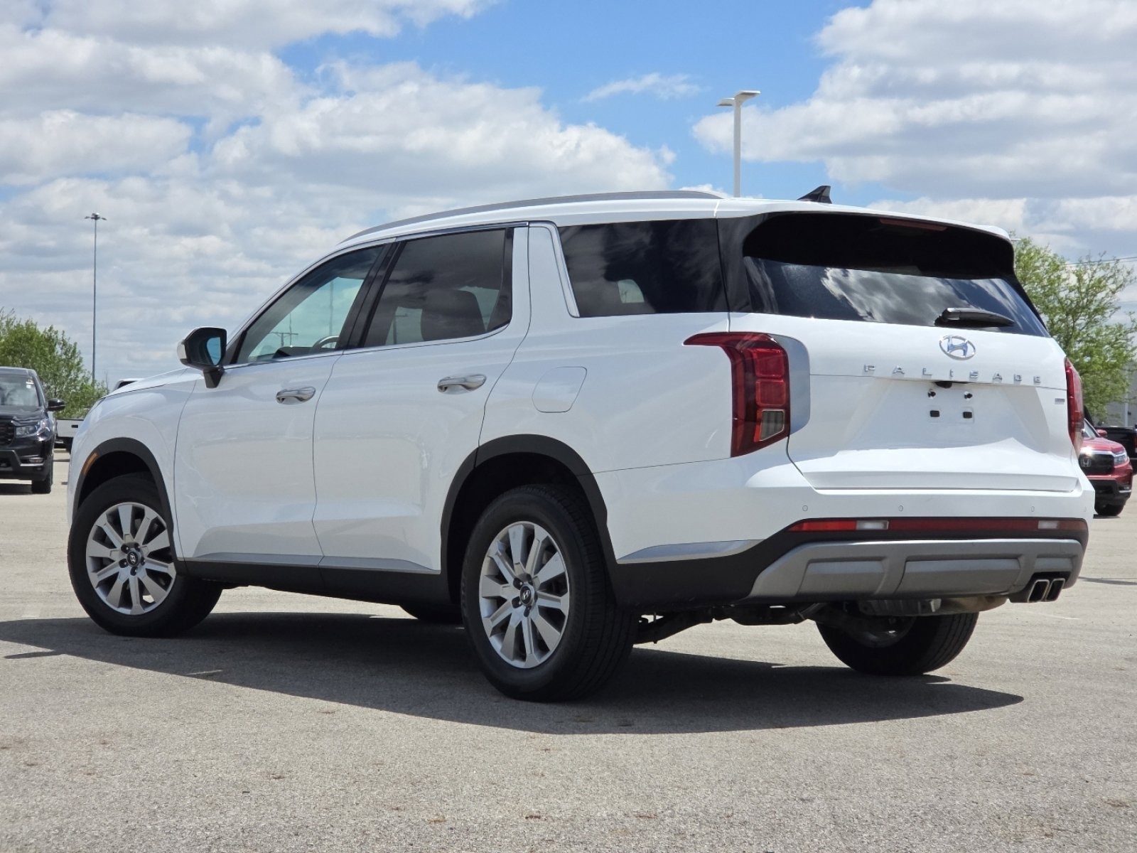 Used 2023 Hyundai Palisade SEL AWD/4WD image 16