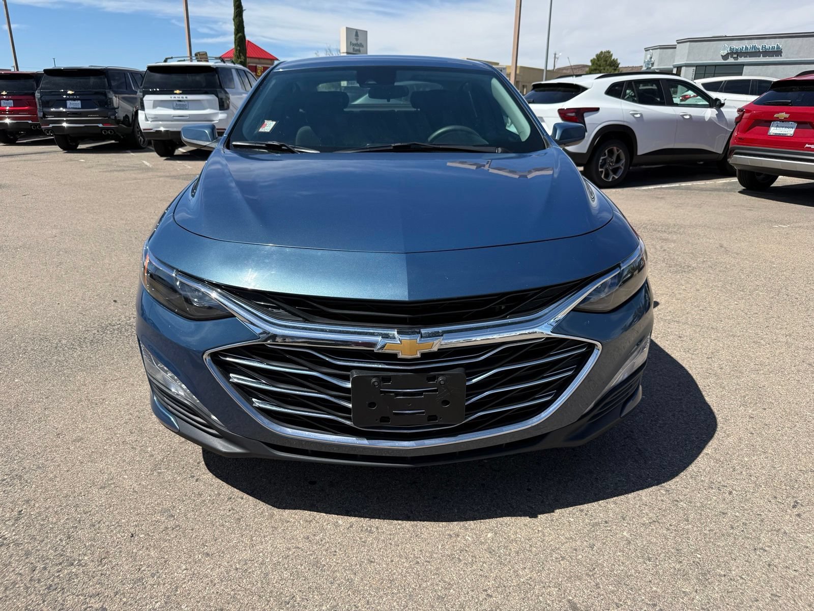 Used 2024 Chevrolet Malibu LT FWD image 2