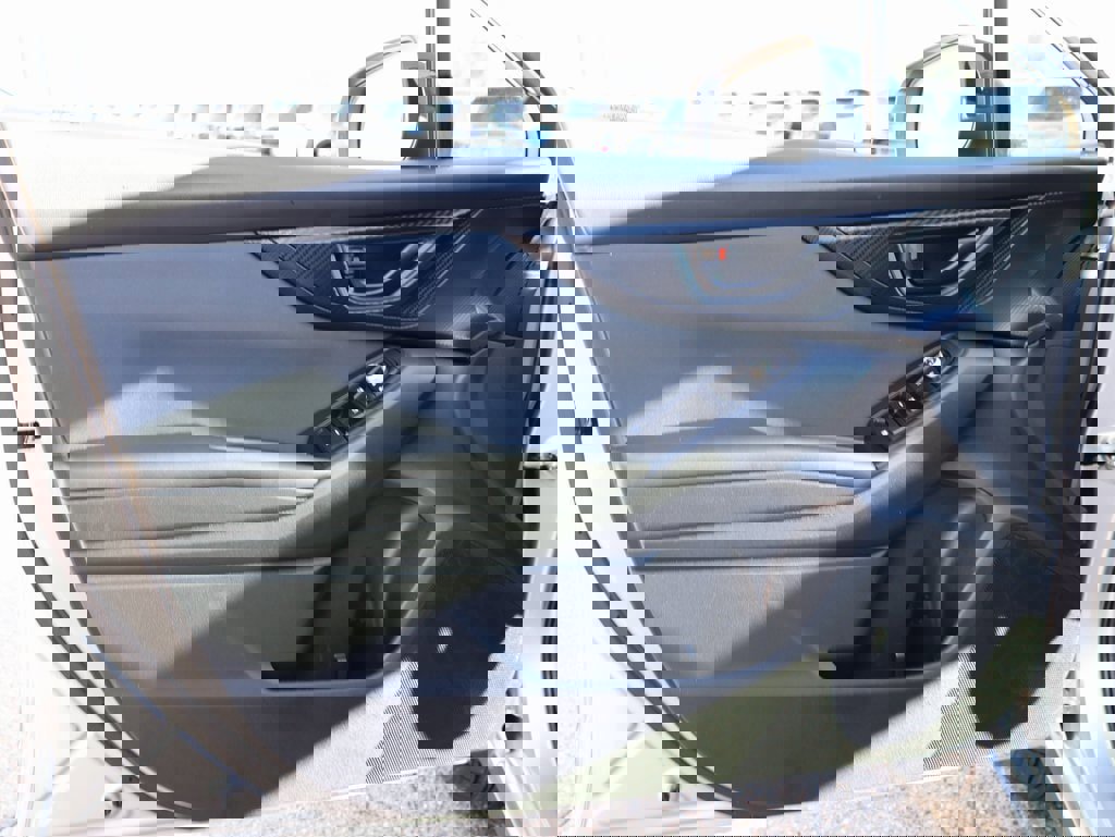 Used 2023 Subaru Crosstrek 2.0i Premium image 21