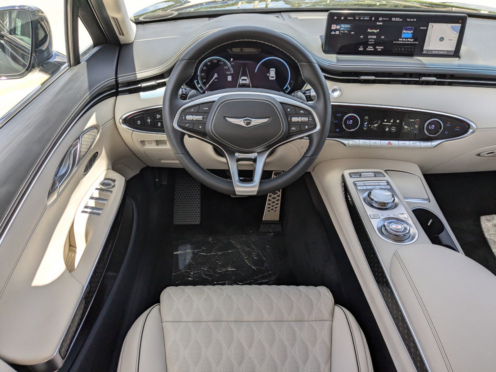 New 2025 Genesis GV70 3.5T Sport w/ Sport Prestige Package AWD/4WD image 11