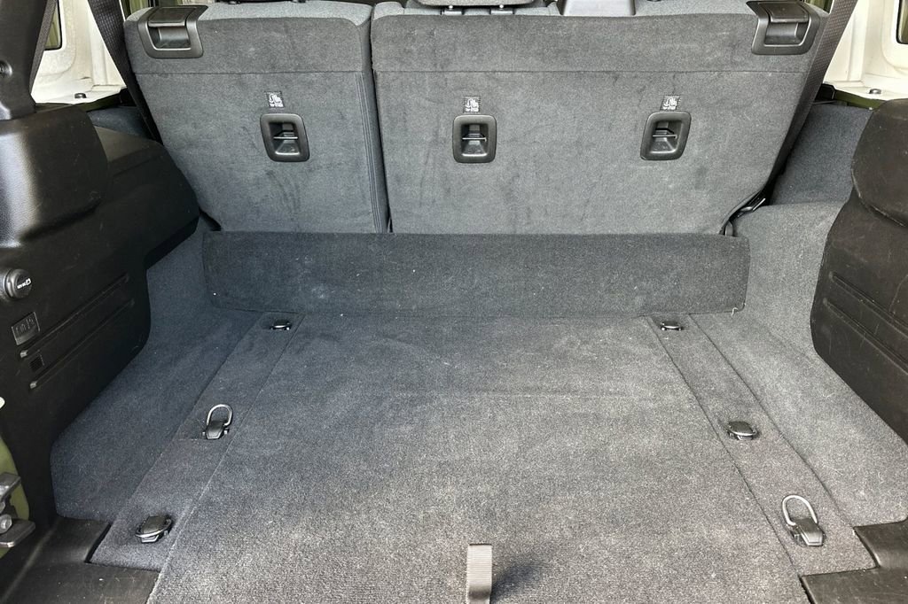 Used 2024 Jeep Wrangler Unlimited AWD/4WD image 15