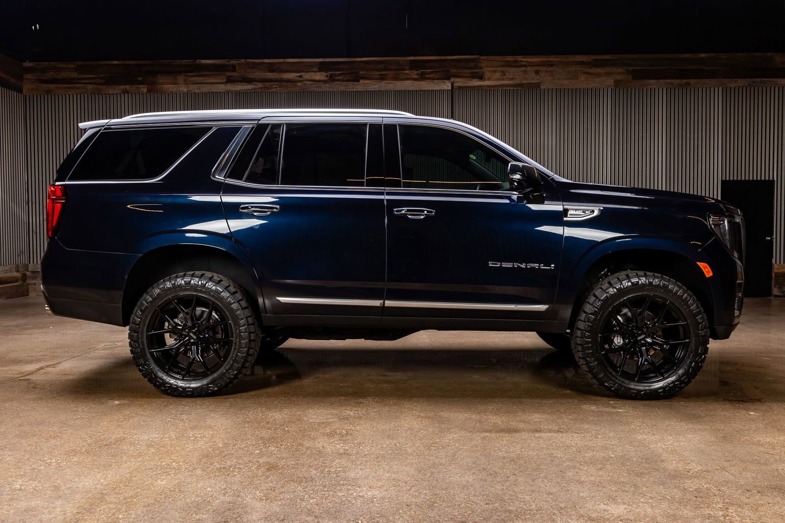 Used 2023 GMC Yukon Denali image 11