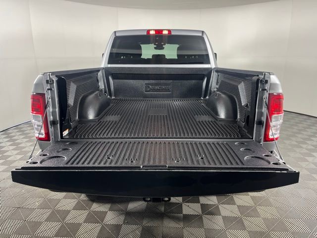 Used 2024 RAM 2500 Big Horn AWD/4WD image 39