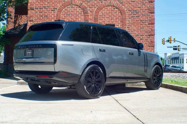 Used 2023 Land Rover Range Rover Long Wheelbase Autobiography AWD/4WD image 5