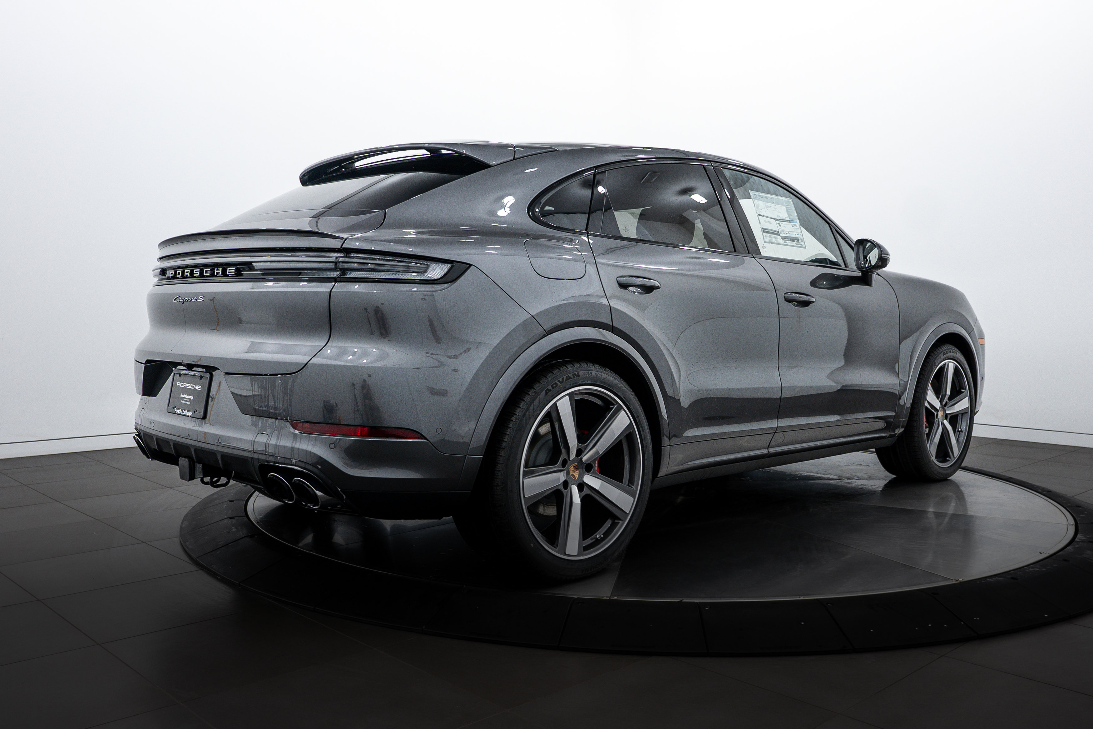 New 2026 Porsche Cayenne S image 7