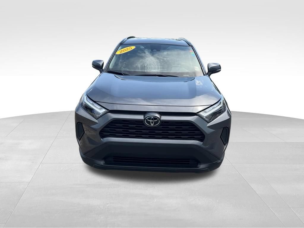 Used 2025 Toyota RAV4 XLE FWD image 10