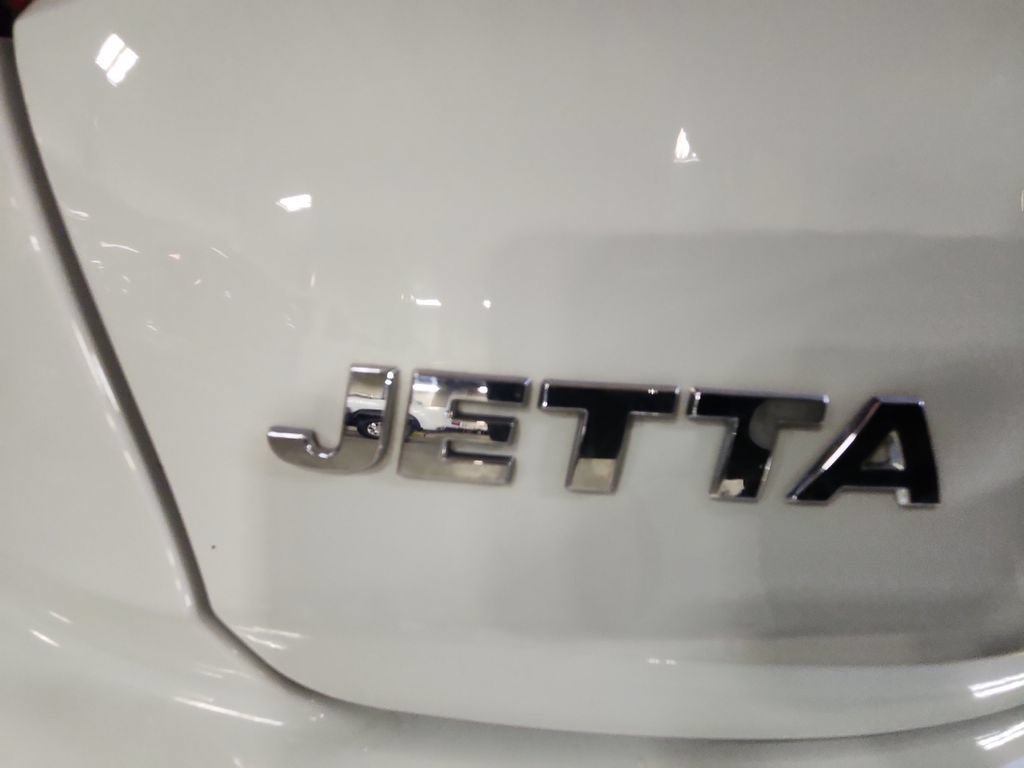Used 2019 Volkswagen Jetta SEL Premium FWD image 38