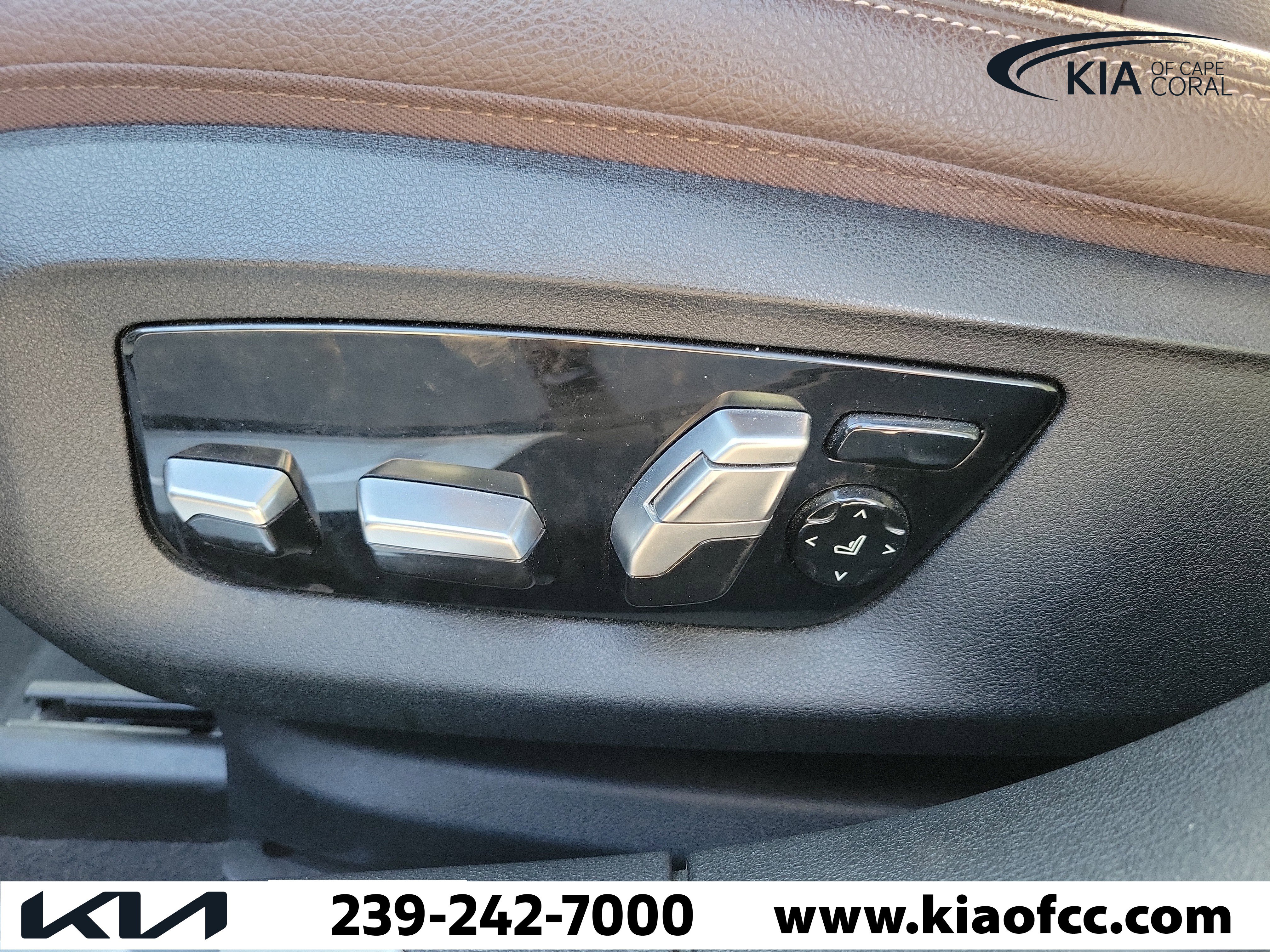 Used 2019 BMW 740i xDrive w/ Executive Package image 22