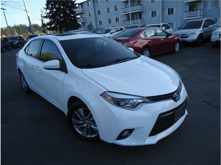 Used 2015 Toyota Corolla LE FWD image 4