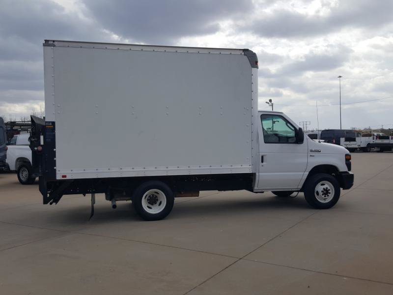 Used 2012 Ford E-350 and Econoline 350 Super Duty RWD image 6