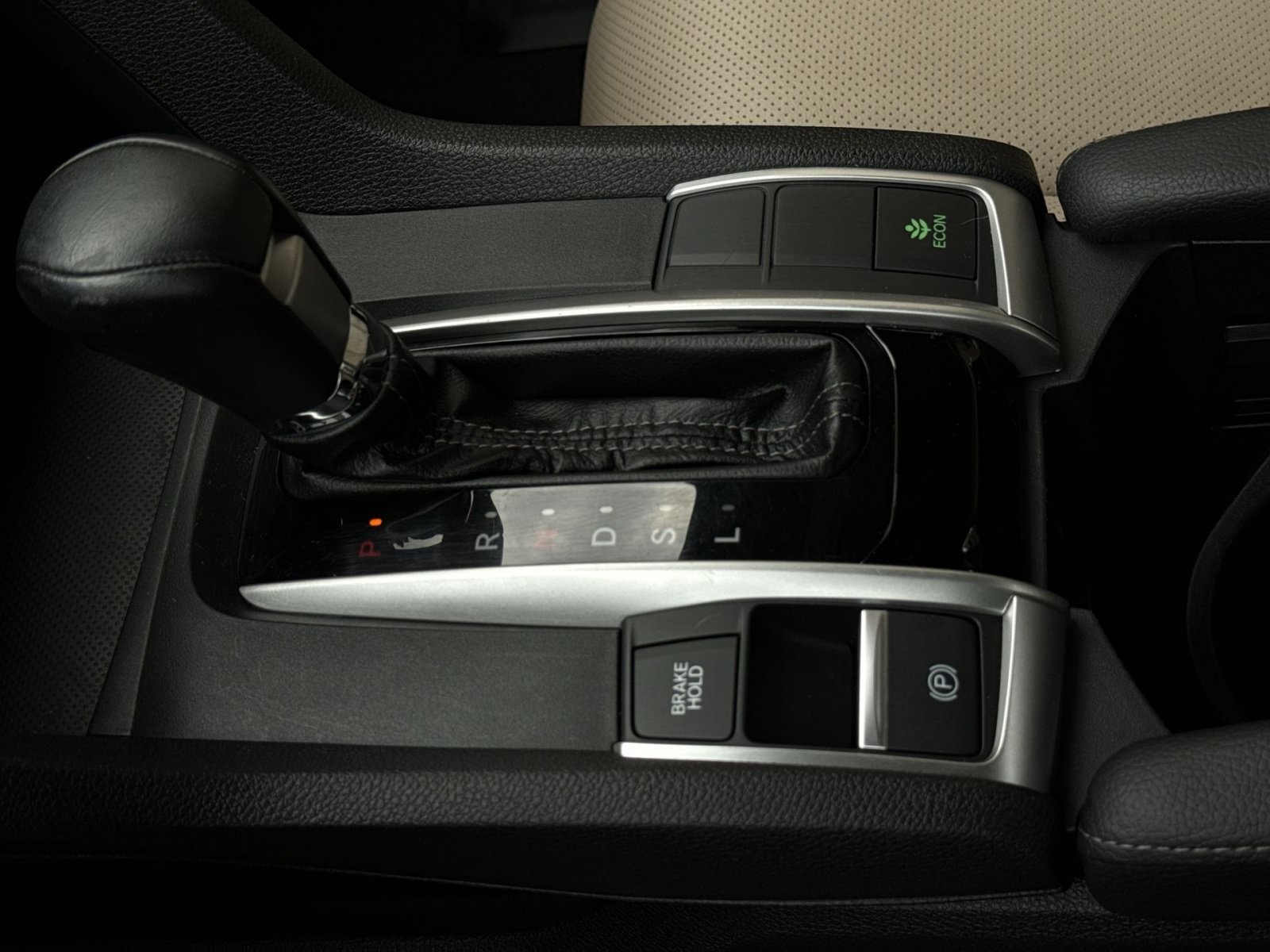 Used 2016 Honda Civic Touring image 22