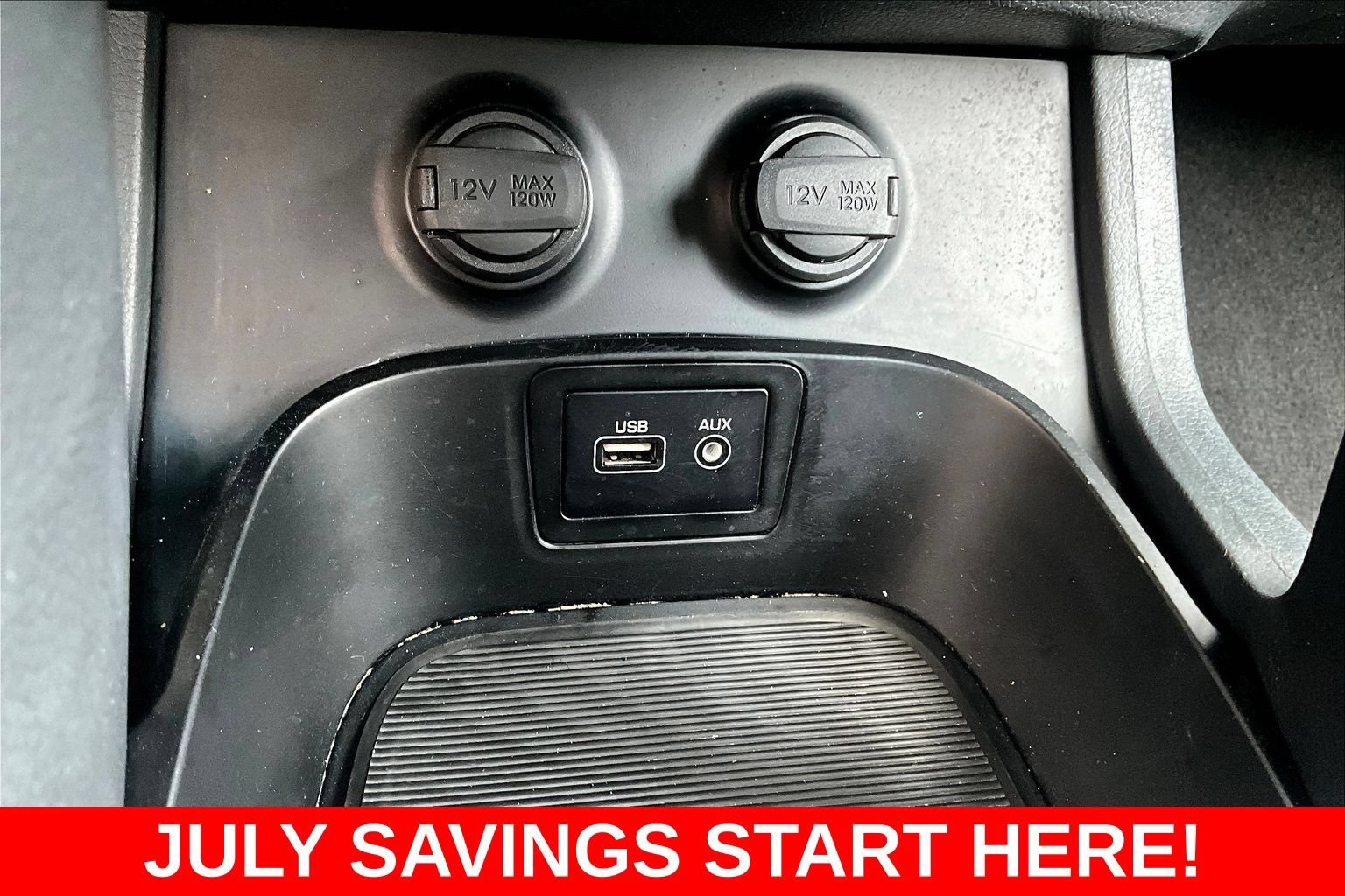 Used 2017 Hyundai Santa Fe Sport w/ 2.4L Tech Package 04 AWD/4WD image 18