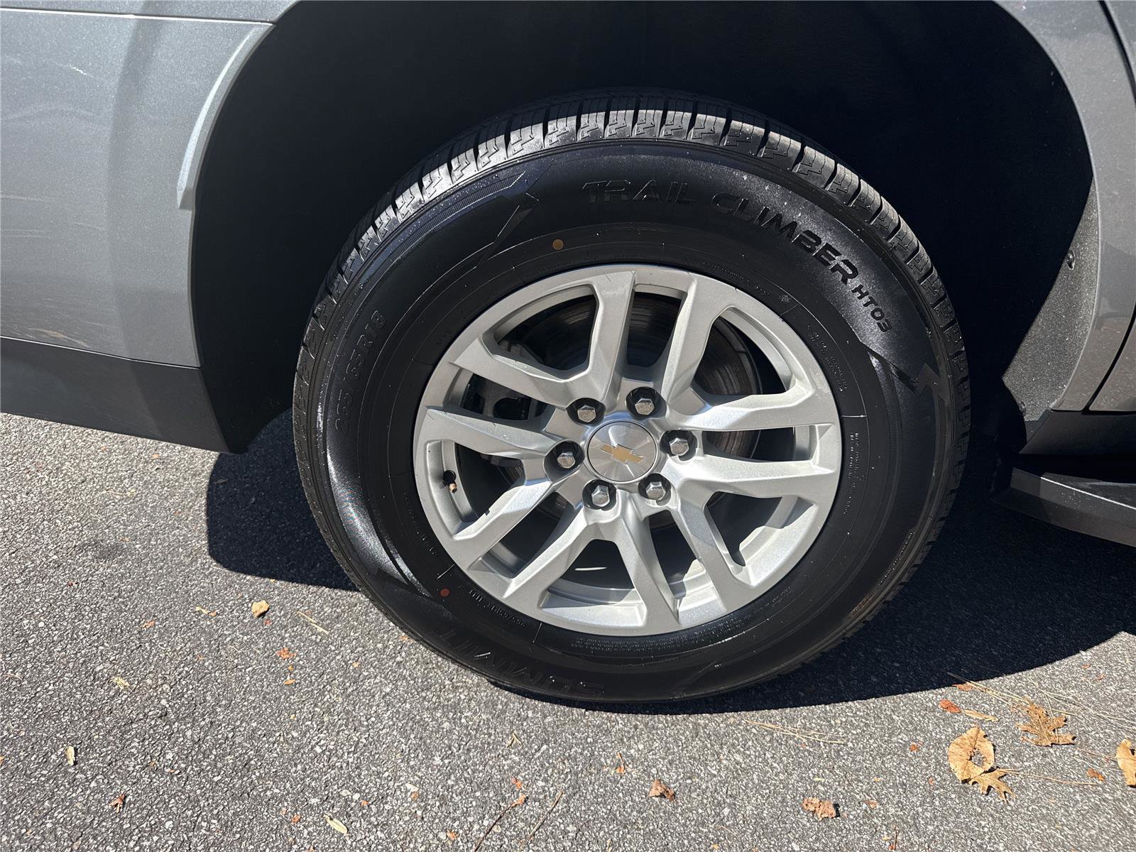 Used 2024 Chevrolet Tahoe LT image 25