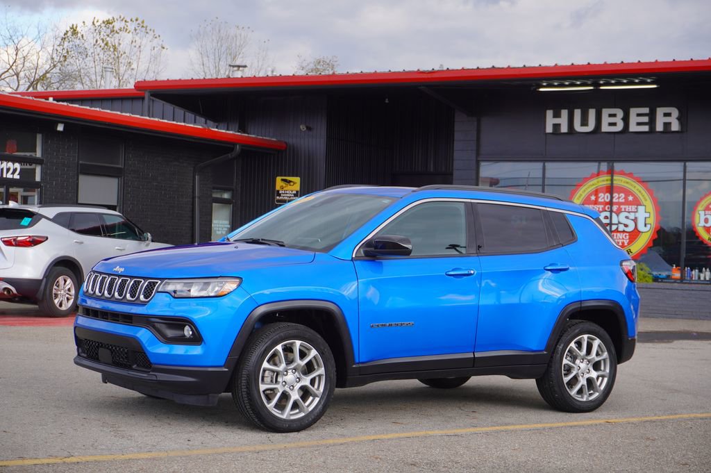 Used 2023 Jeep Compass Latitude w/ Sun and Sound Group
