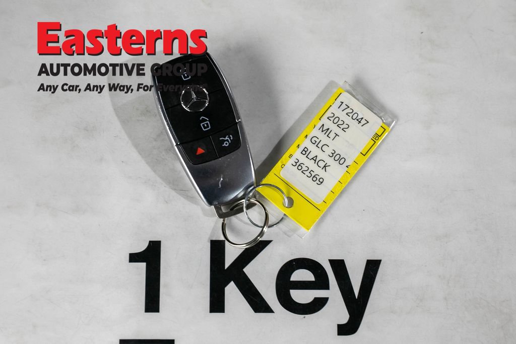 Used 2022 Mercedes-Benz GLC 300 4MATIC w/ Premium Package Lite image 26