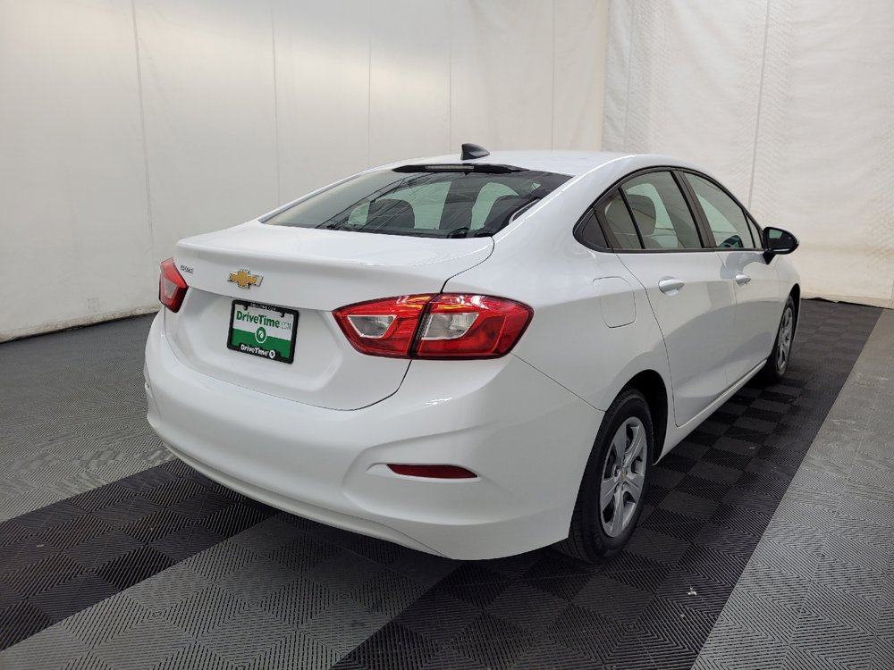 Used 2018 Chevrolet Cruze LS FWD image 9