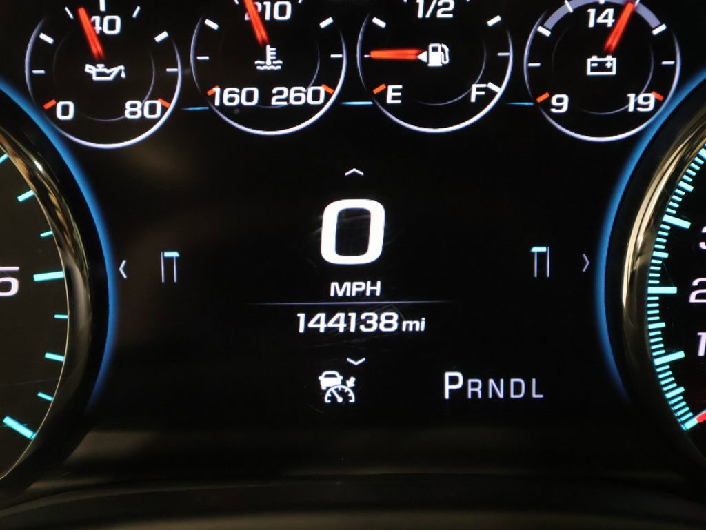 Used 2018 Chevrolet Suburban Premier AWD/4WD image 44