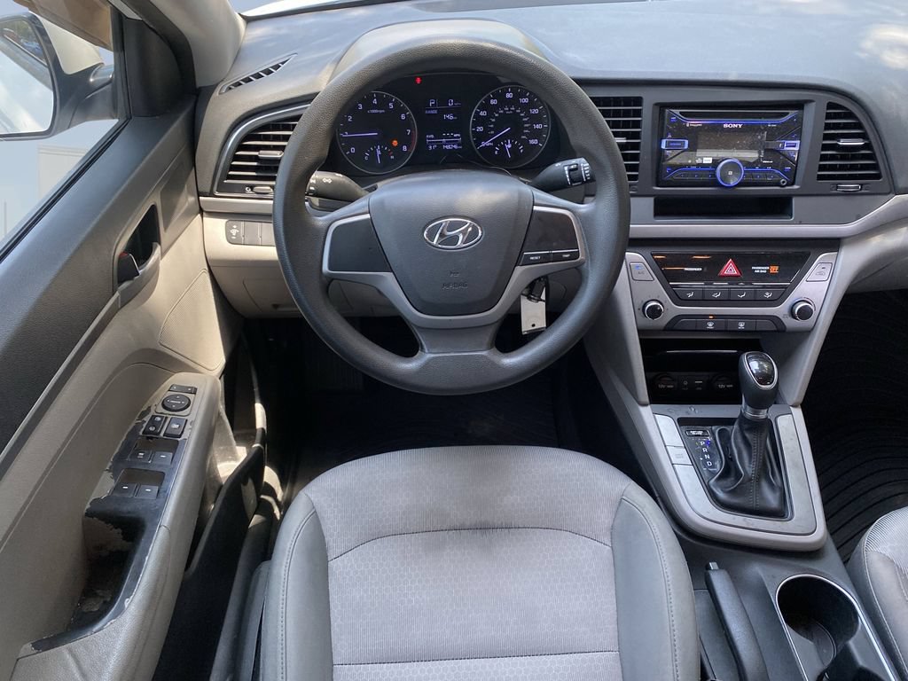 Used 2017 Hyundai Elantra SE FWD image 14