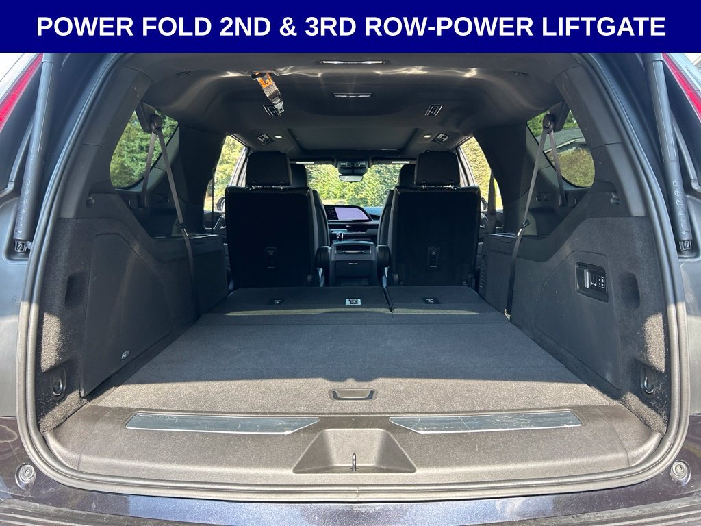 Used 2022 Cadillac Escalade ESV Premium Luxury AWD/4WD image 19