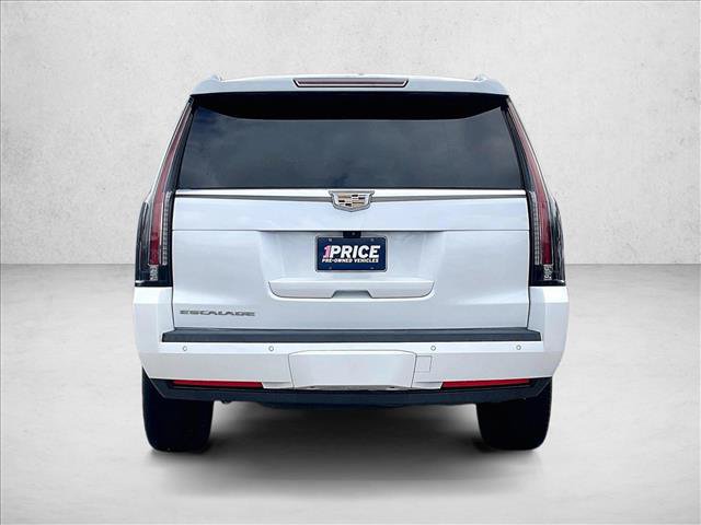 Certified 2018 Cadillac Escalade Platinum AWD/4WD image 4