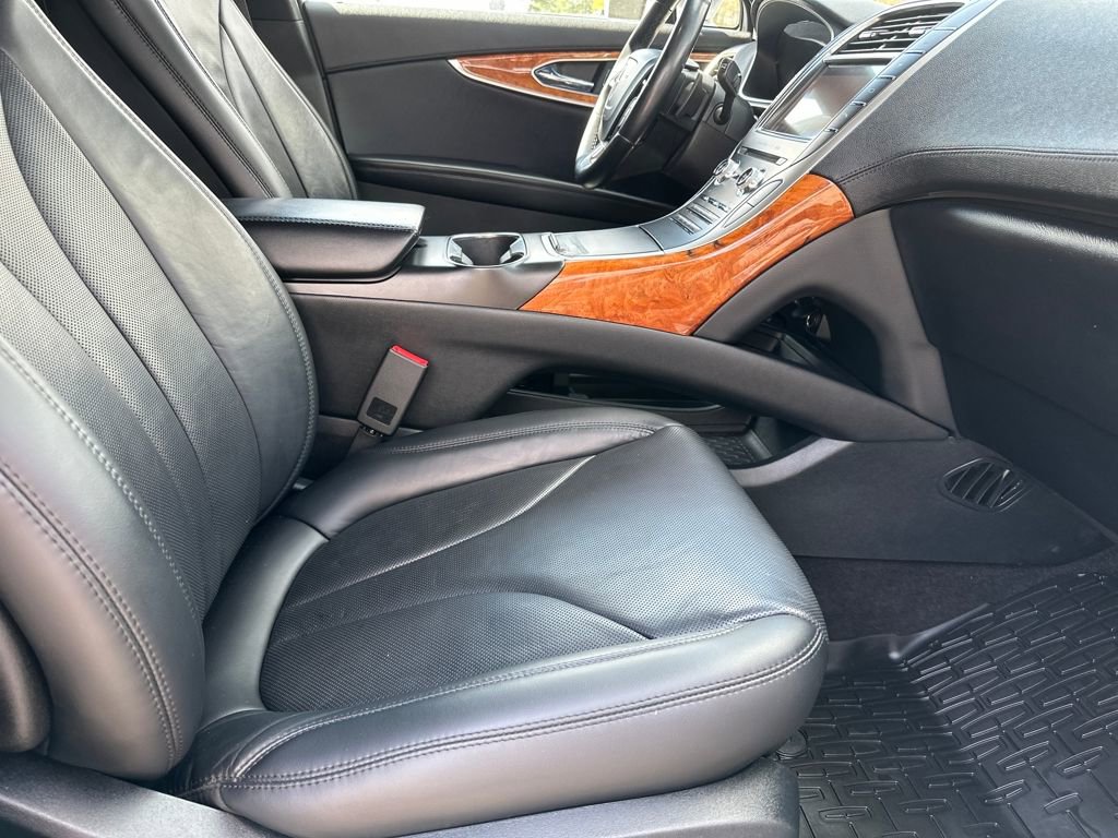 Used 2020 Lincoln Nautilus Reserve w/ Equipment Group 201A image 37