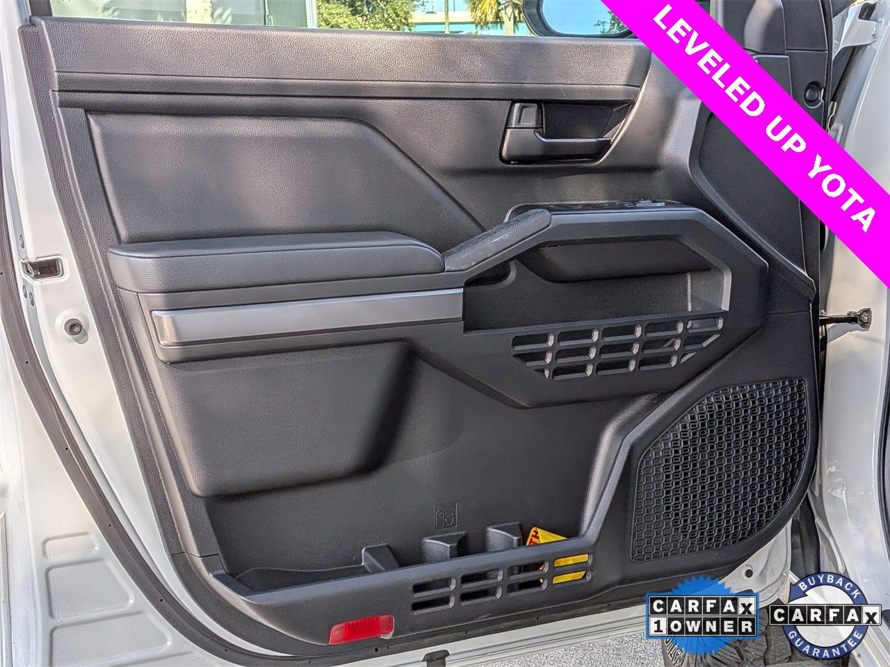 Used 2024 Toyota Tacoma SR5 image 7