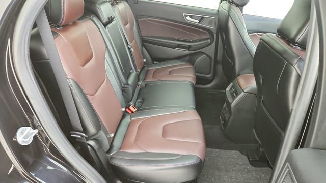 Used 2020 Ford Edge Titanium w/ Equipment Group 301A image 26