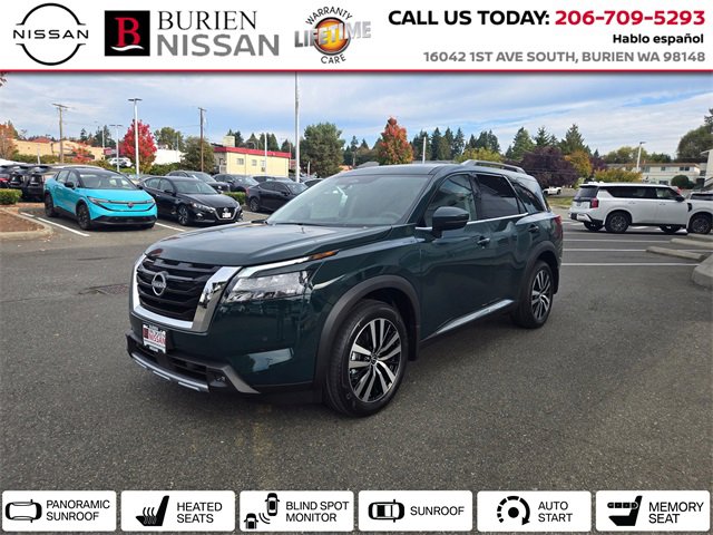 New 2025 Nissan Pathfinder Platinum image 1