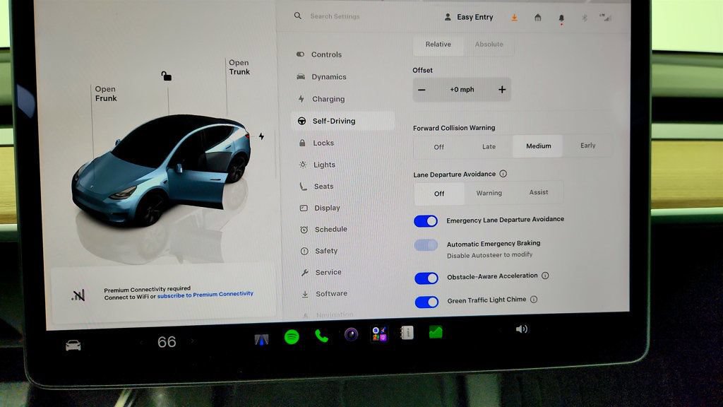 Used 2025 Tesla Model Y Long Range RWD image 21