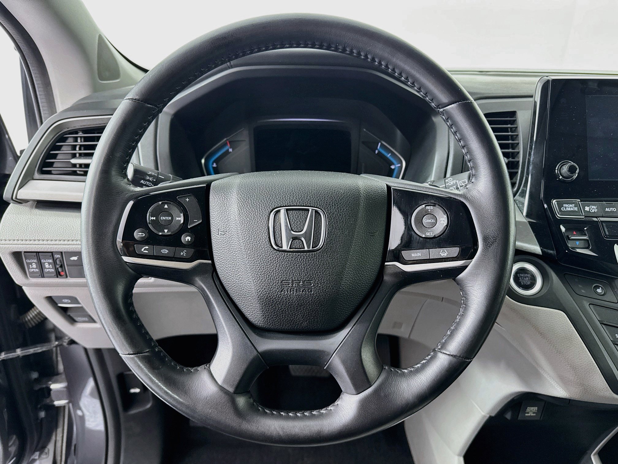 Used 2018 Honda Odyssey EX-L image 11