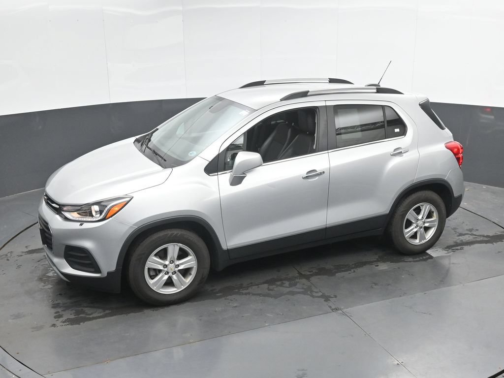 Used 2020 Chevrolet Trax LT w/ LT Convenience Package FWD image 36