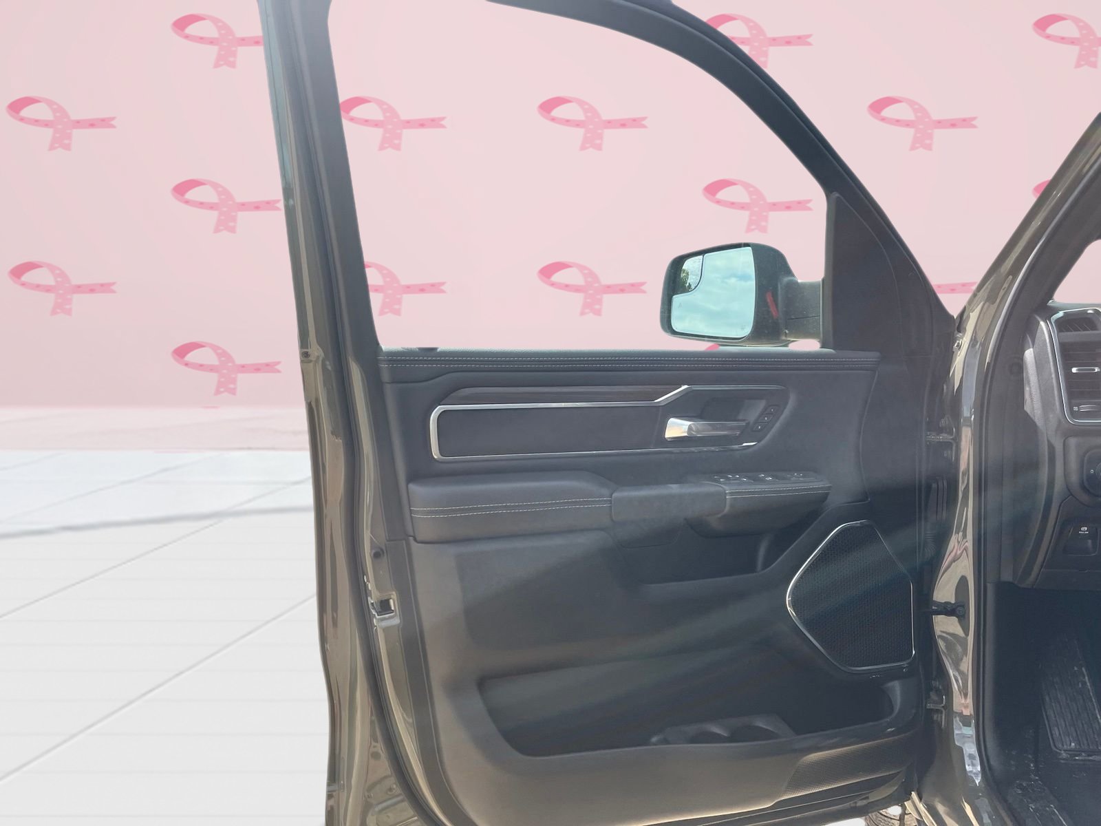 Used 2026 RAM 1500 Laramie AWD/4WD image 9