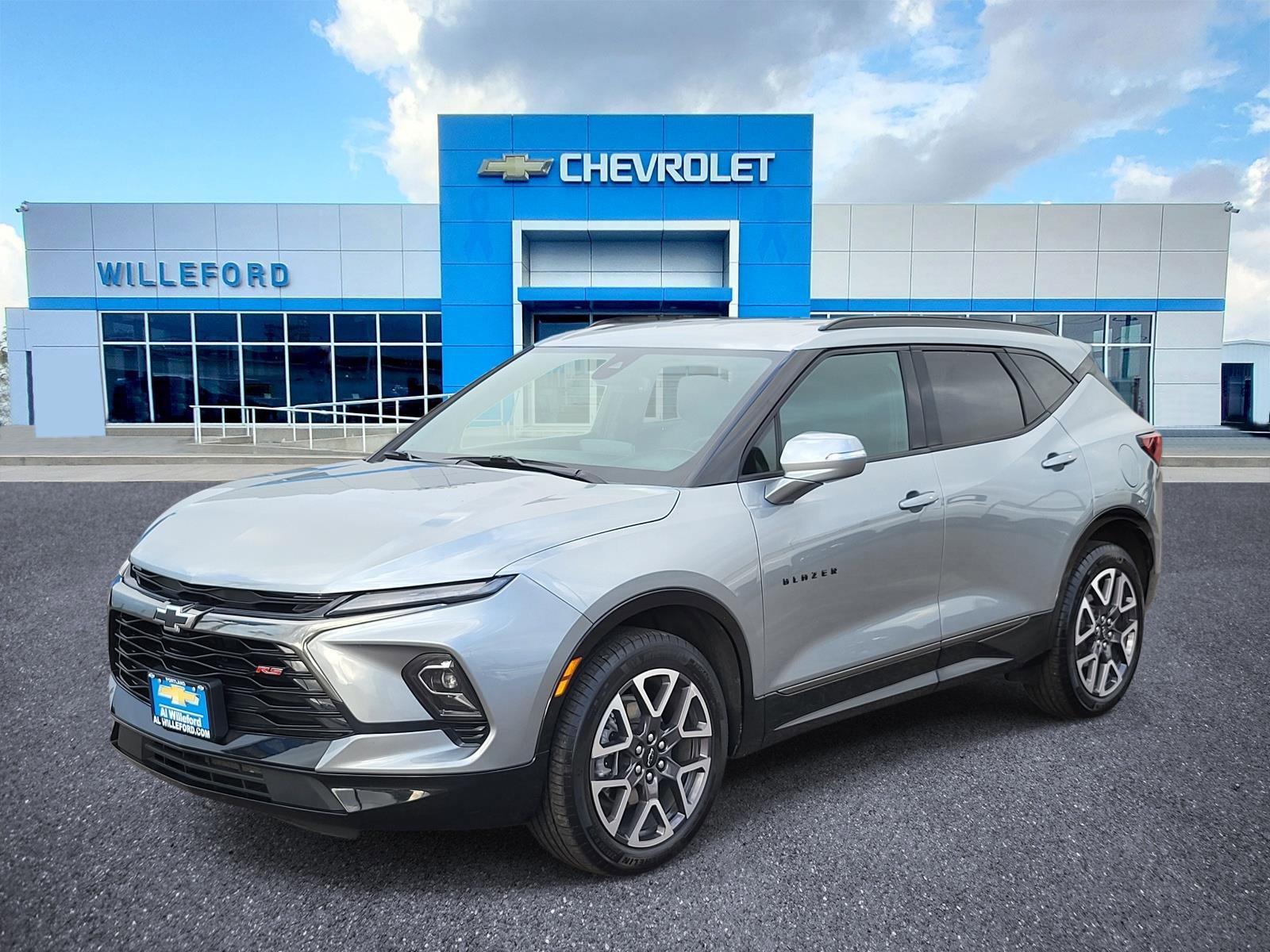 Used 2025 Chevrolet Blazer RS FWD image 1