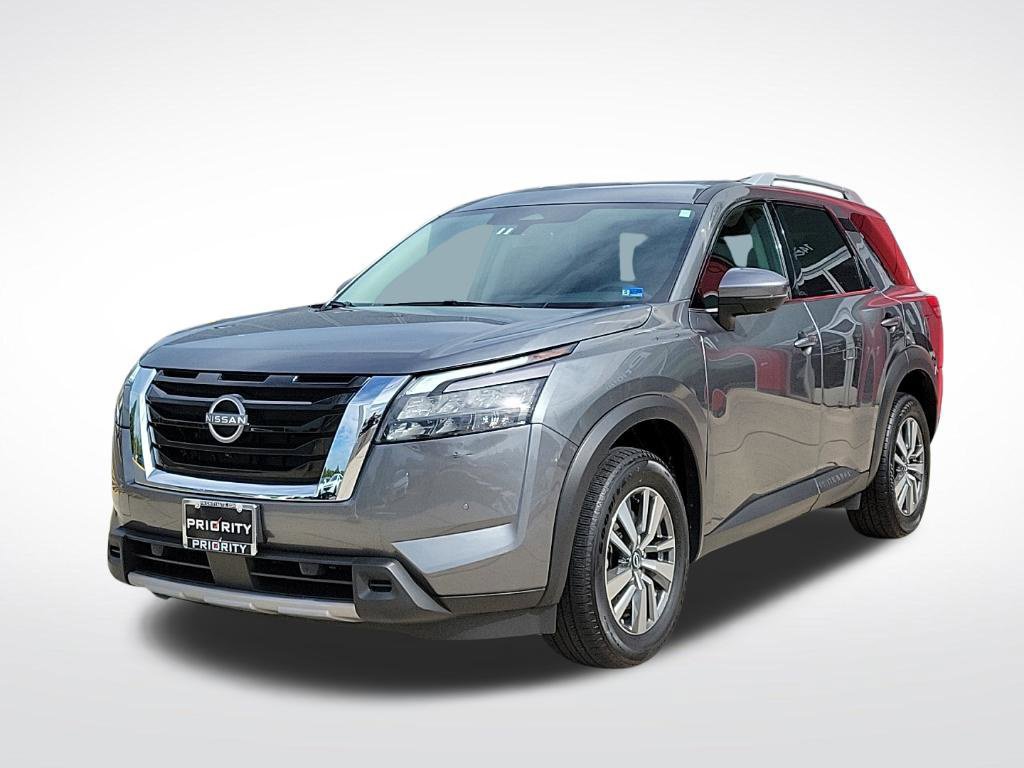 Used 2025 Nissan Pathfinder SL AWD/4WD 360° Tour