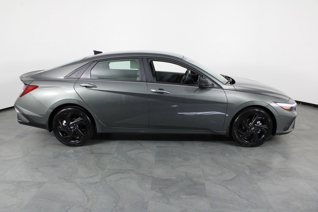 Certified 2026 Hyundai Elantra Sport image 15