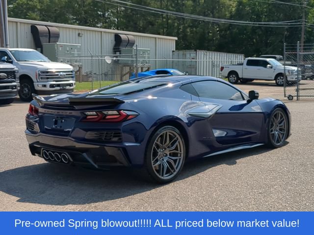 Used 2025 Chevrolet Corvette Z06 RWD image 13