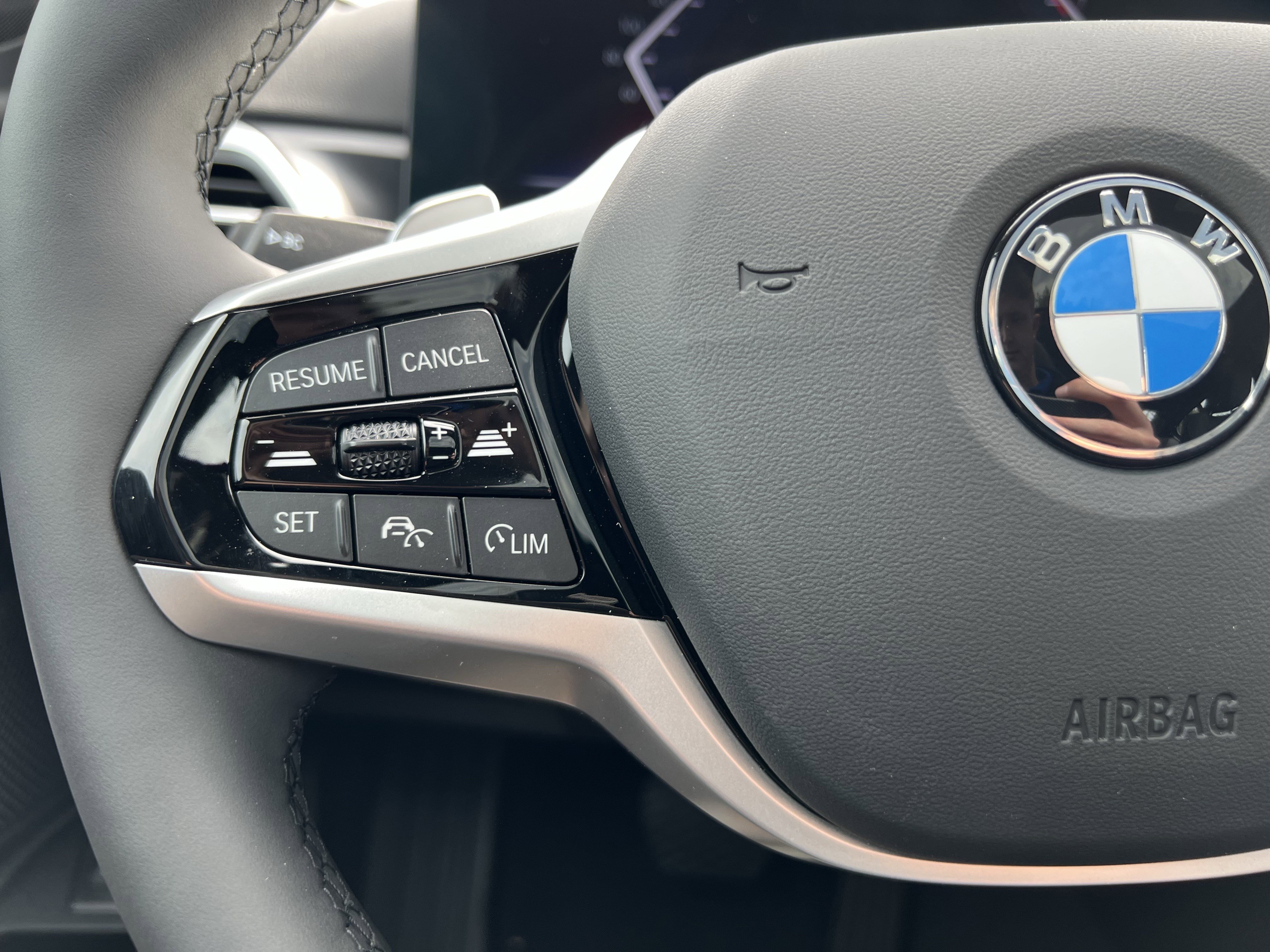 Certified 2025 BMW 330i xDrive Sedan w/ Premium Package AWD/4WD image 20