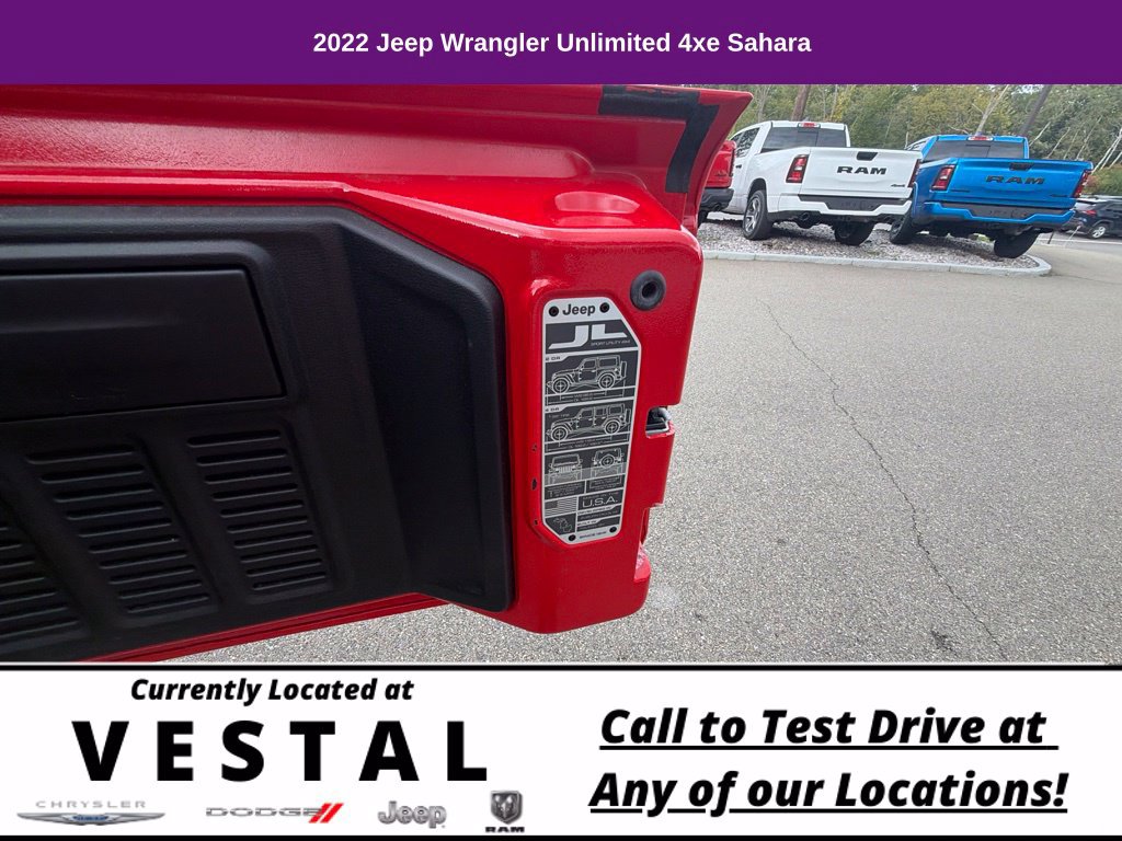 Used 2022 Jeep Wrangler Unlimited Sahara AWD/4WD image 27